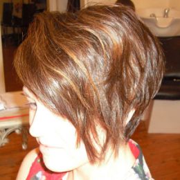 A versatile fringe that you can sweep to the side, slick back or brush forward for a flattering finish. Versatile fringe image